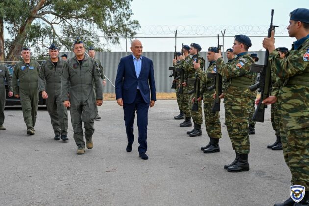 Επίσκεψη ΥΕΘΑ στην 355ΜΤΜ της 112ΠΜ
